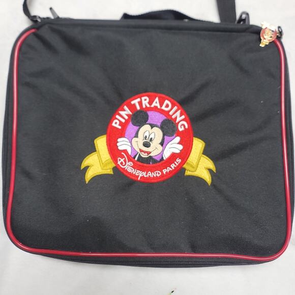 Disneyland Paris parks Large pin trading bag.